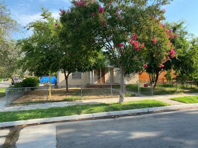 1507 E Cortland Ave, Fresno, CA, 93704
