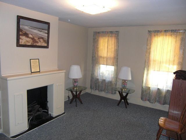 2nd image of 382 Webster Ave