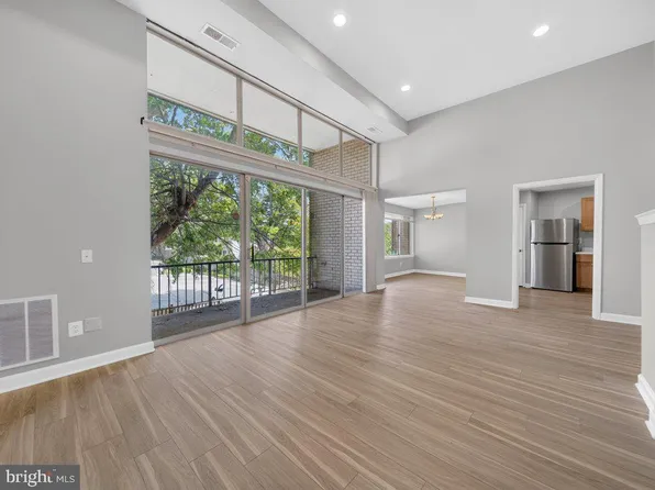 2517 Baltimore Rd APT 5, Rockville, MD 20853