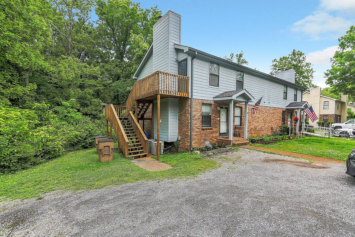 Building Photo - 3497 McGavock Pike #B