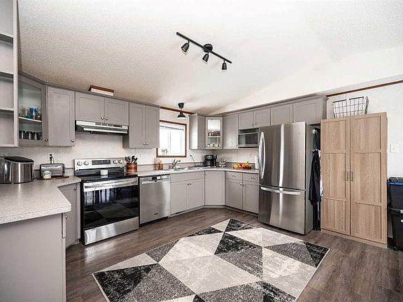 3rd image of 5927 NE Willow Dr E