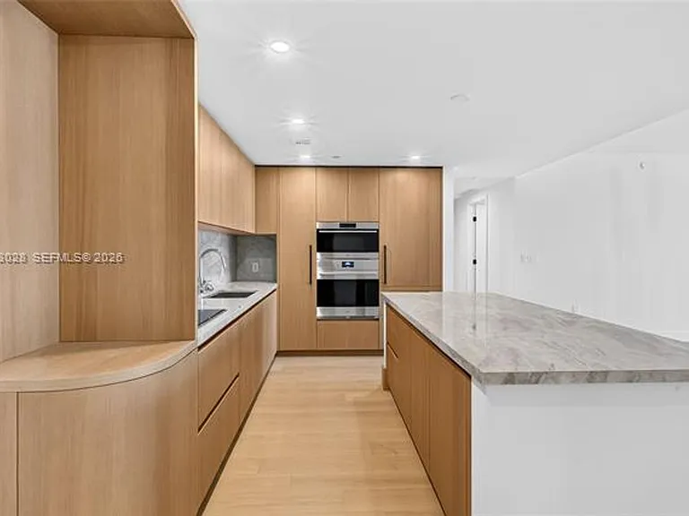 1176 97th St #CU-501 — Photo 3