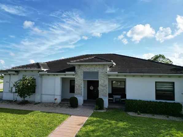18964 SW 135th Ave, Miami, FL 33177