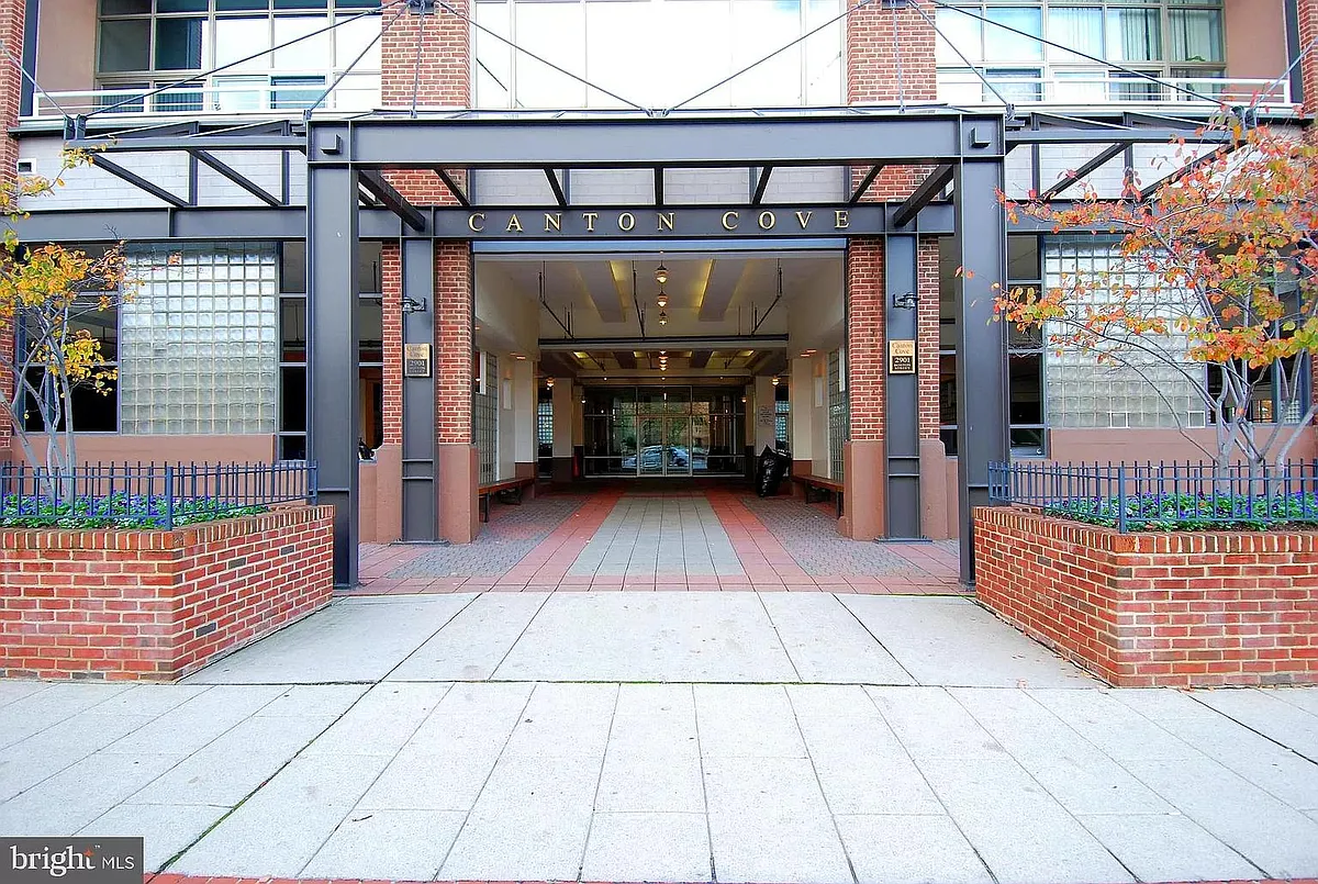Building Photo - 2901 Boston St #509