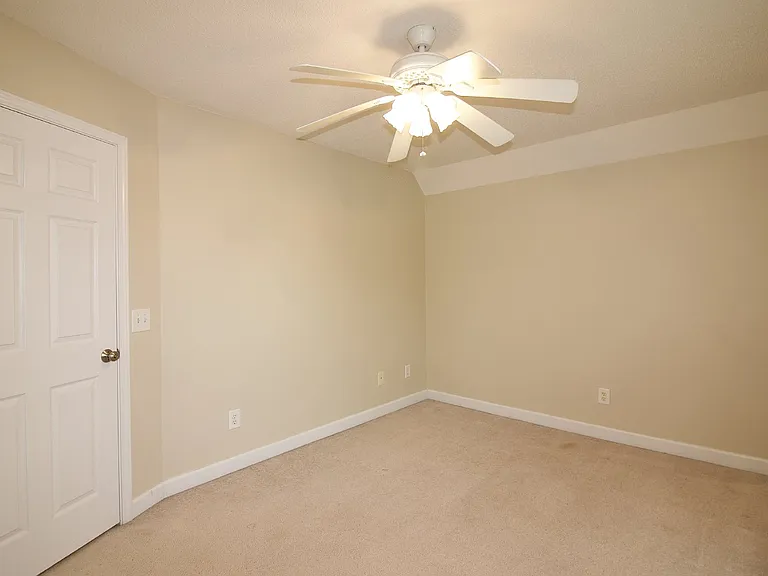 129 Lori Ln — Photo 48