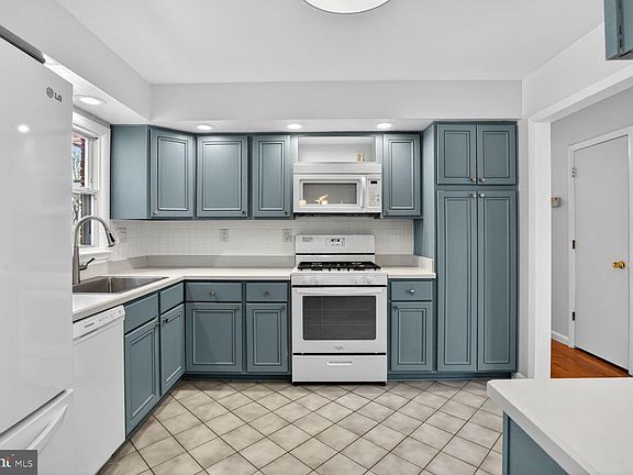 4th image of 7716 Ontario Rd