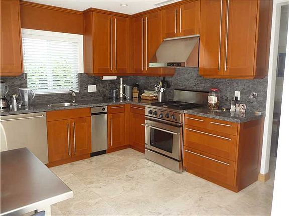 3rd image of 2370 Arch Creek Dr