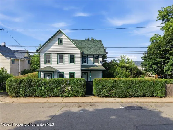 1110 Lloyd St, Scranton, PA 18508