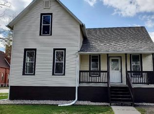 318 S Saint Joseph Ave, Hastings, NE 68901