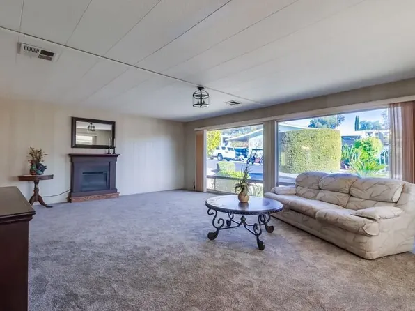 18218 Paradise Mountain Rd Spc 129, Valley Center, CA 92082