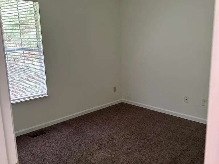 1827 Pennington Way #1827 — Photo 3