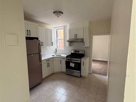 5th image of 2357 81st St