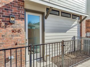 106 Chester Ct, Dallas, TX 75203