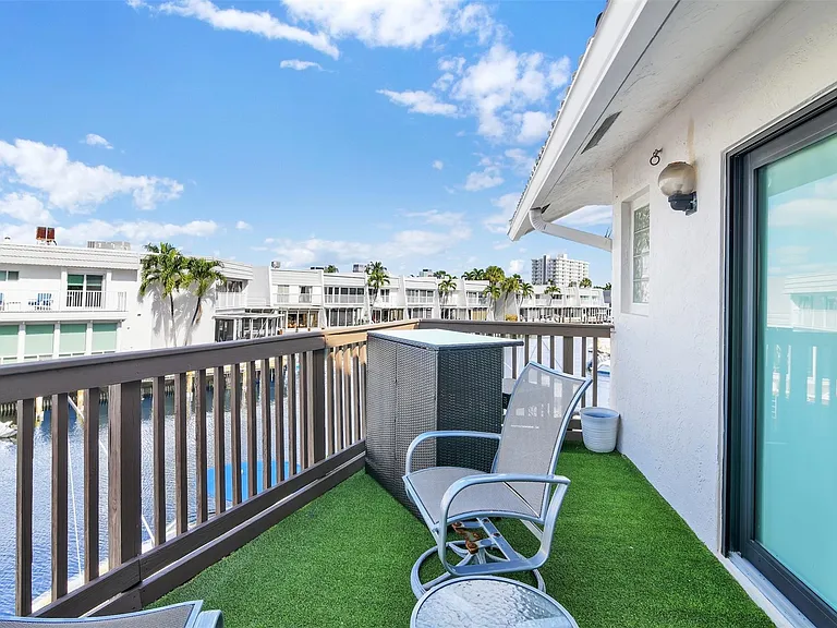 1035 Boca Cove Ln — Photo 37