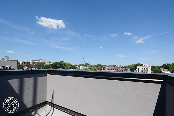 Rented by MySpaceNYC | media 23