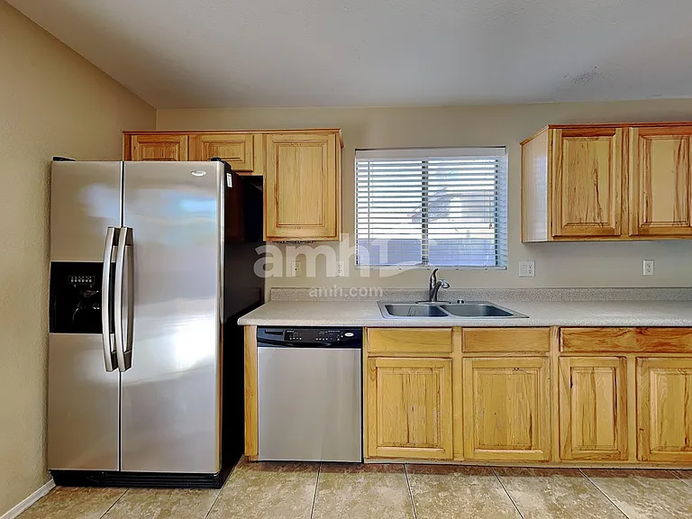 10866 E Carol Ave — Photo 3
