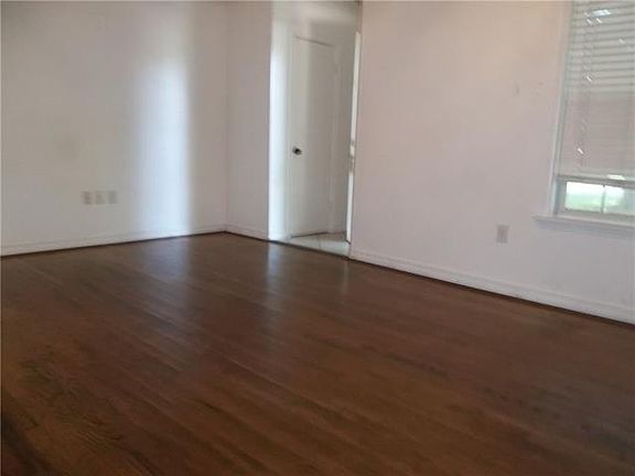 2nd image of 112 Charlotte Ave
