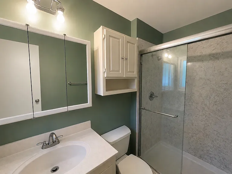 1203 Colby Dr — Photo 8