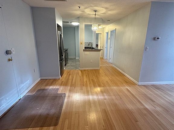4th image of 14 Washington St APT 3