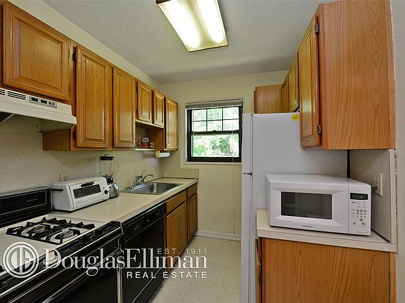 5th image of 13643B Jewel Ave #B