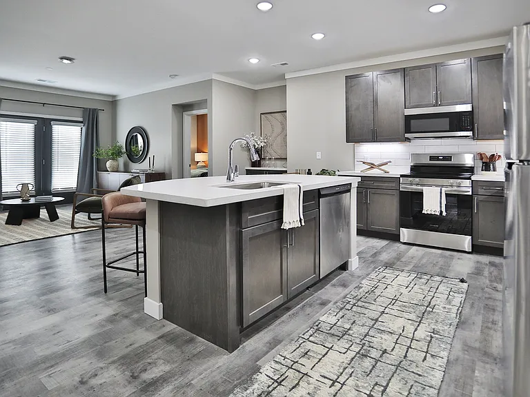 Altair Luxury Apartments — Photo 3