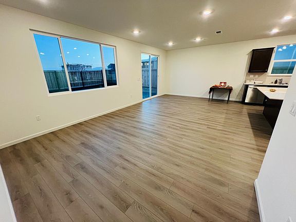4th image of 2444 Bersano St