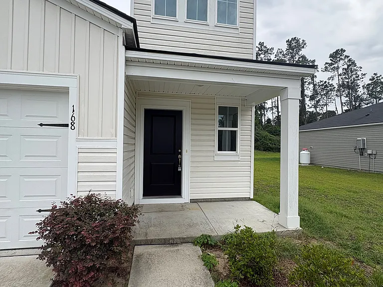 168 Carolina Lakes Blvd — Photo 2