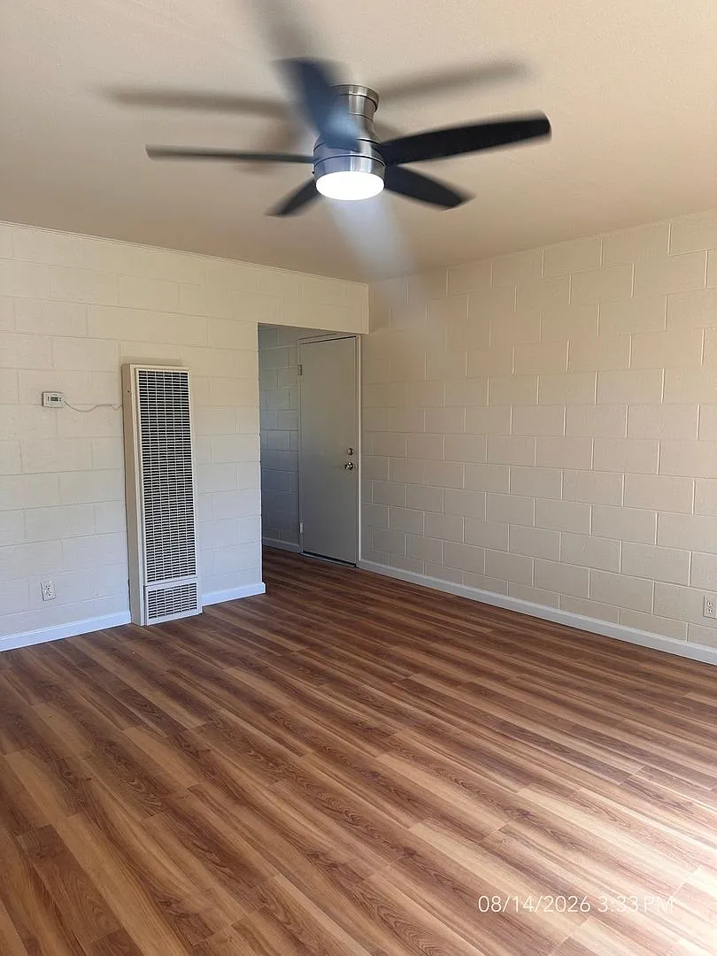 Updated 2 Bedroom — Photo 2