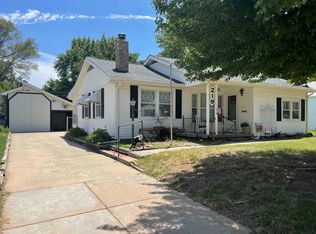 219 Miller Ave, Mulvane, KS 67110