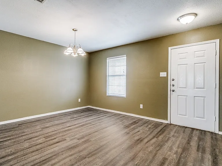 9608 Woodrow Wilson Dr — Photo 18