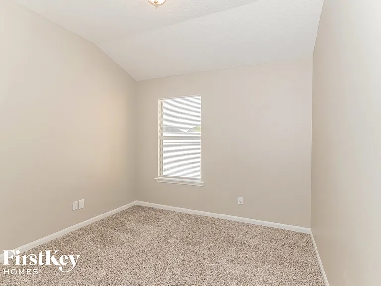 1255 Bedrock Dr — Photo 9