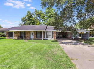 1199 Bordelon Rd, Breaux Bridge, LA 70517