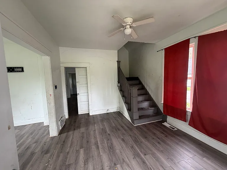 3001 W Seibold St — Photo 14