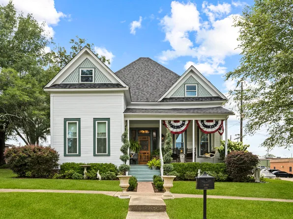 201 S 2nd St, Collins, MS 39428