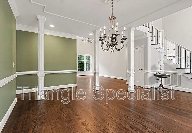 6121 Carlyle Dr — Photo 18