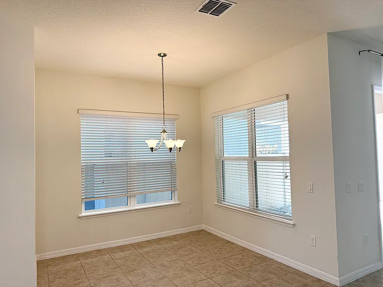 12621 Salomon Cove Dr — Photo 9
