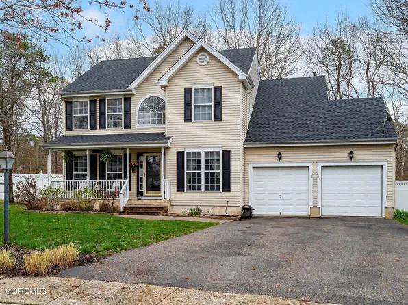 201 Lazy Oak Lane, Manahawkin, NJ 08050