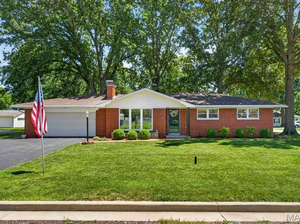 612 S Polk St, Millstadt, IL 62260