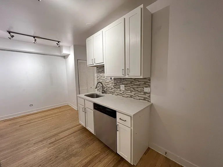 4843 N Ashland Ave #24-J — Photo 13