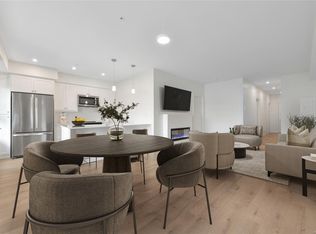 9716 3rd St #203, Sidney, BC V8L 3A2