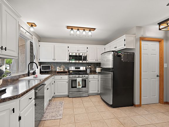 5th image of 8738 Ballycastle Ln