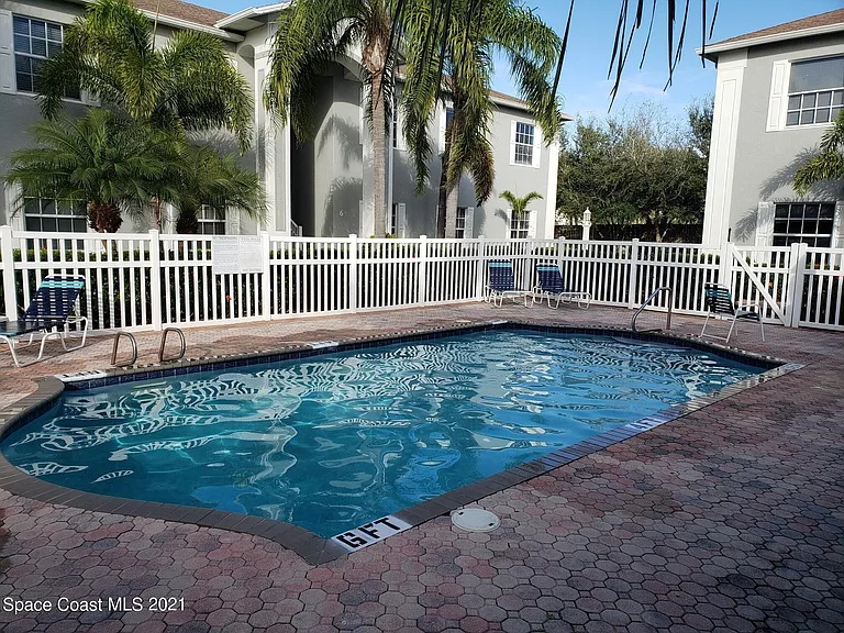 160 S Shepard Dr #16 — Photo 14