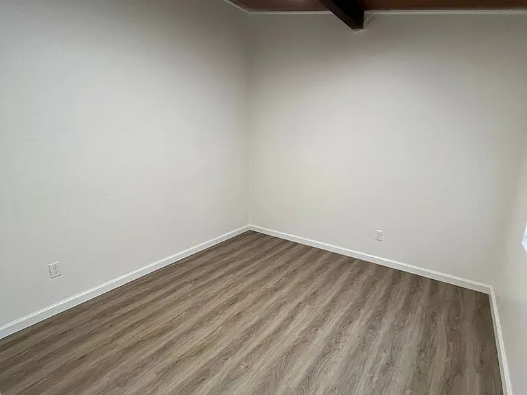 908 Oak Ave — Photo 17