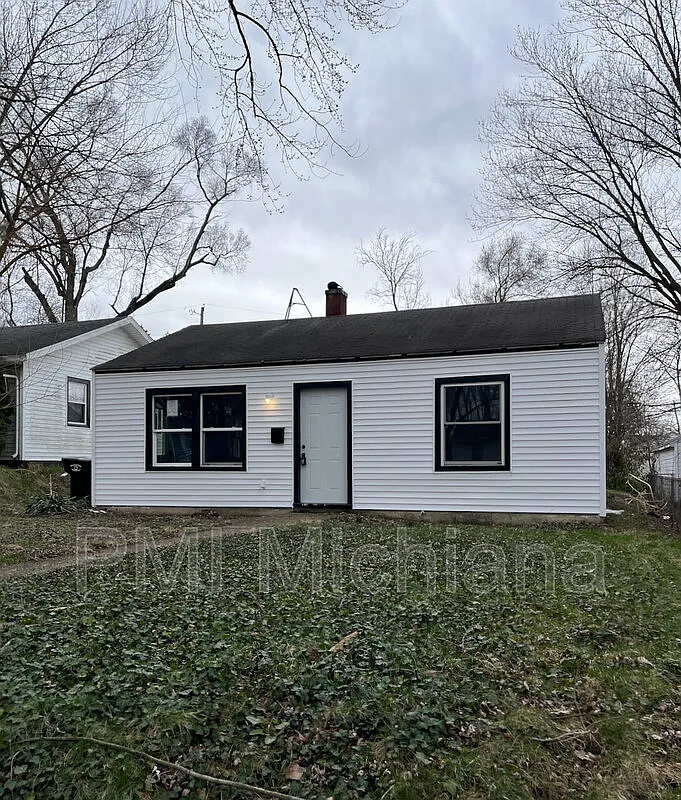 1909 Swygart Ave photo 1