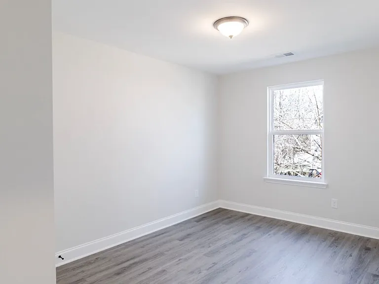 1054 Serenity Ln — Photo 24