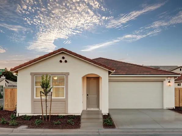 2434 E Okeefe Dr, Fresno, CA 93720