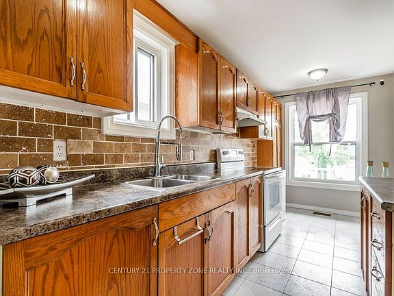 5th image of 38 Rauch Ct