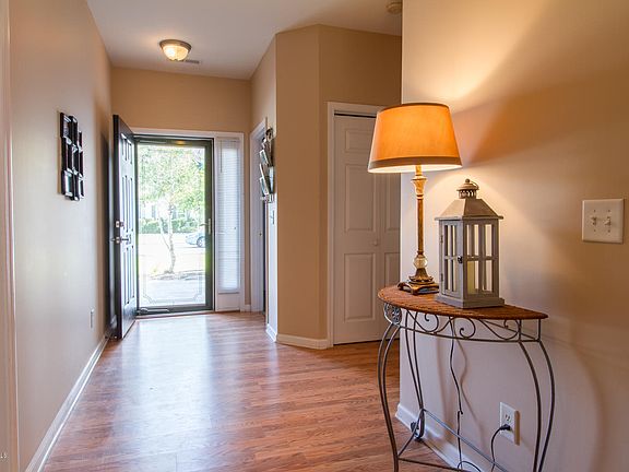 3rd image of 313 Coral Stone Court SE