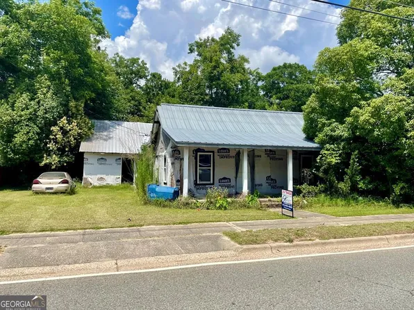 404 E Howard St, Glennville, GA 30427