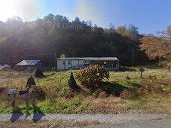 697 Sinks Rd, Blackwater, VA 24221